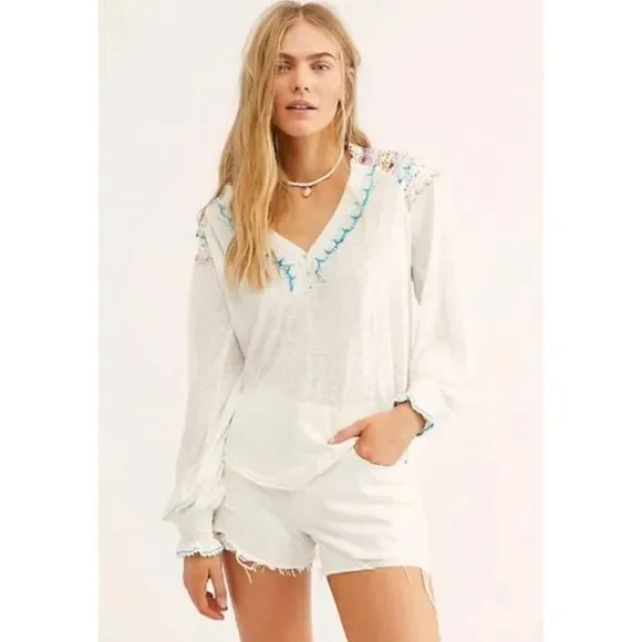 Free People - White Siesta Fiesta Colorful Embroidered Crochet V Neck Top Size S - Picture 3 of 13